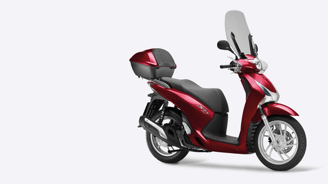 Honda SH125i - widok z perspektywy.