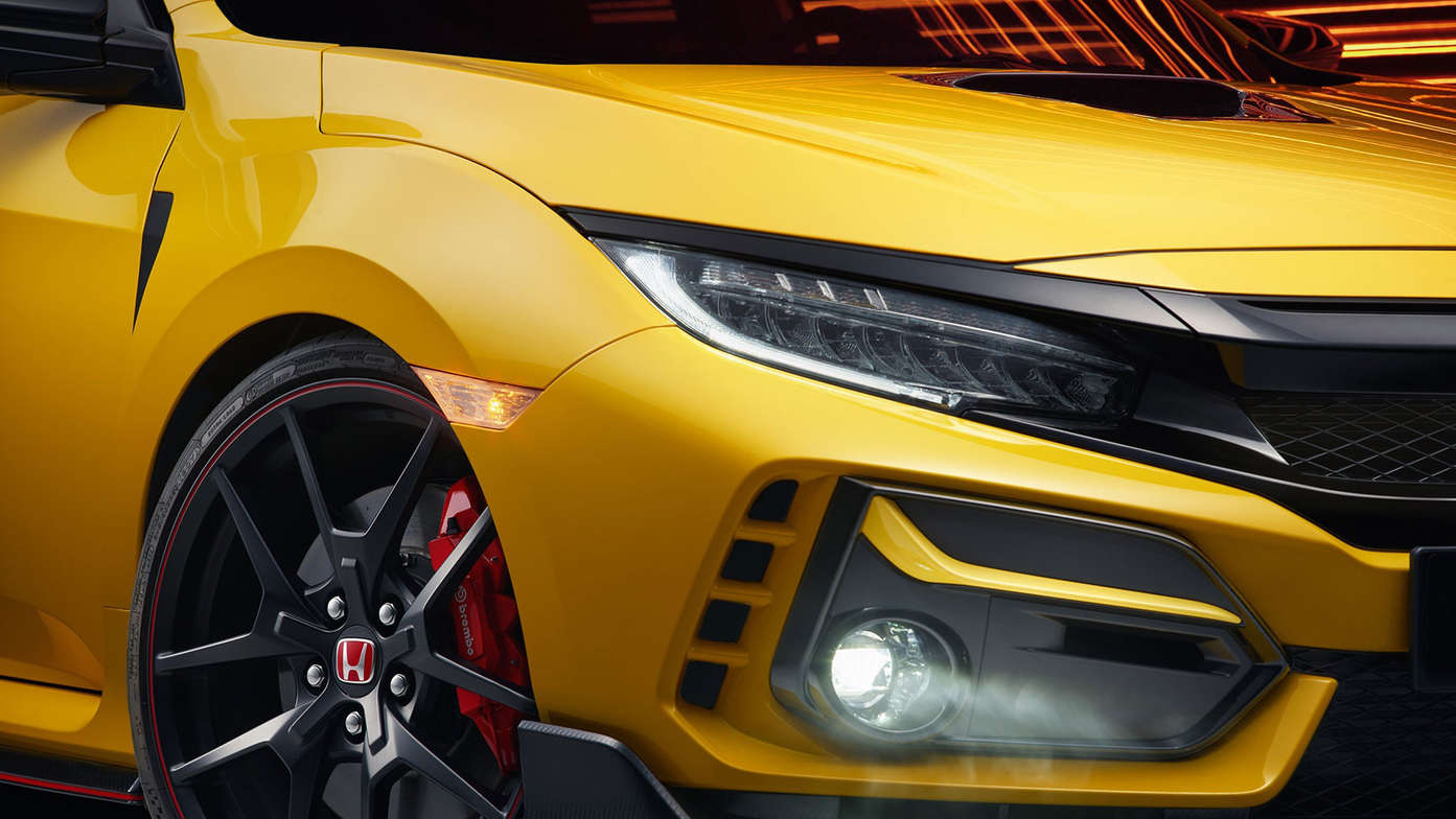 Zbliżenie na reflektory Hondy Civic Type R