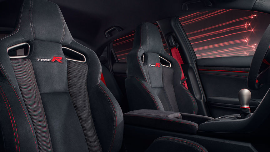 Zbliżenie na fotele Hondy Civic Type R Sport Line. 
