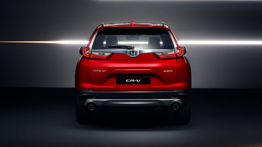 Honda CR-V — widok z tyłu pokazujący tylne zderzaki i spojler.