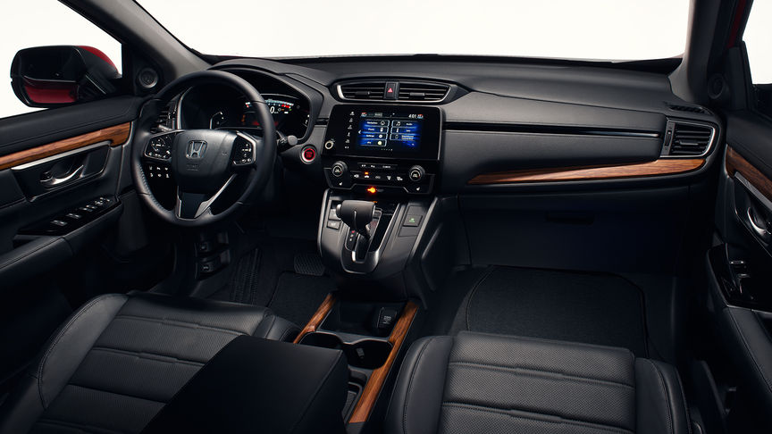 Honda CR-V — ujęcie boczne przedstawiające słupki A i tapicerkę.