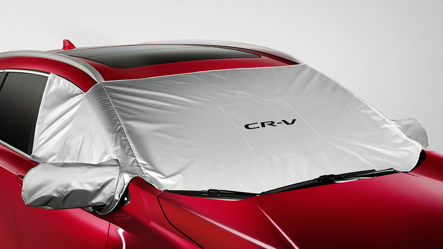 Honda CR-V — widok z boku na osłonę przedniej szyby.