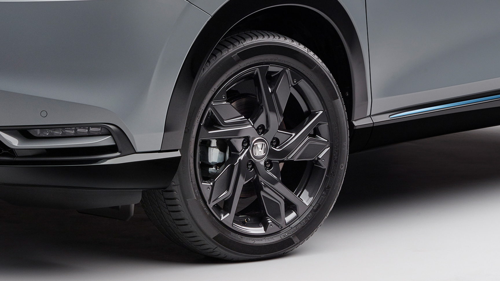 Komplet 18-calowych aluminiowych felg HR1811