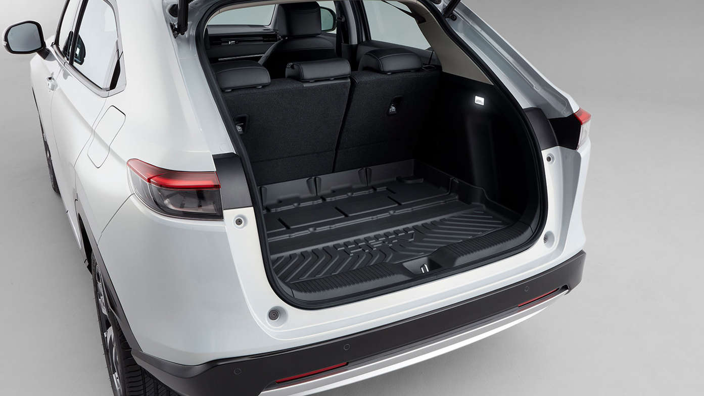 Honda HR-V Hybrid z tacą bagażnika