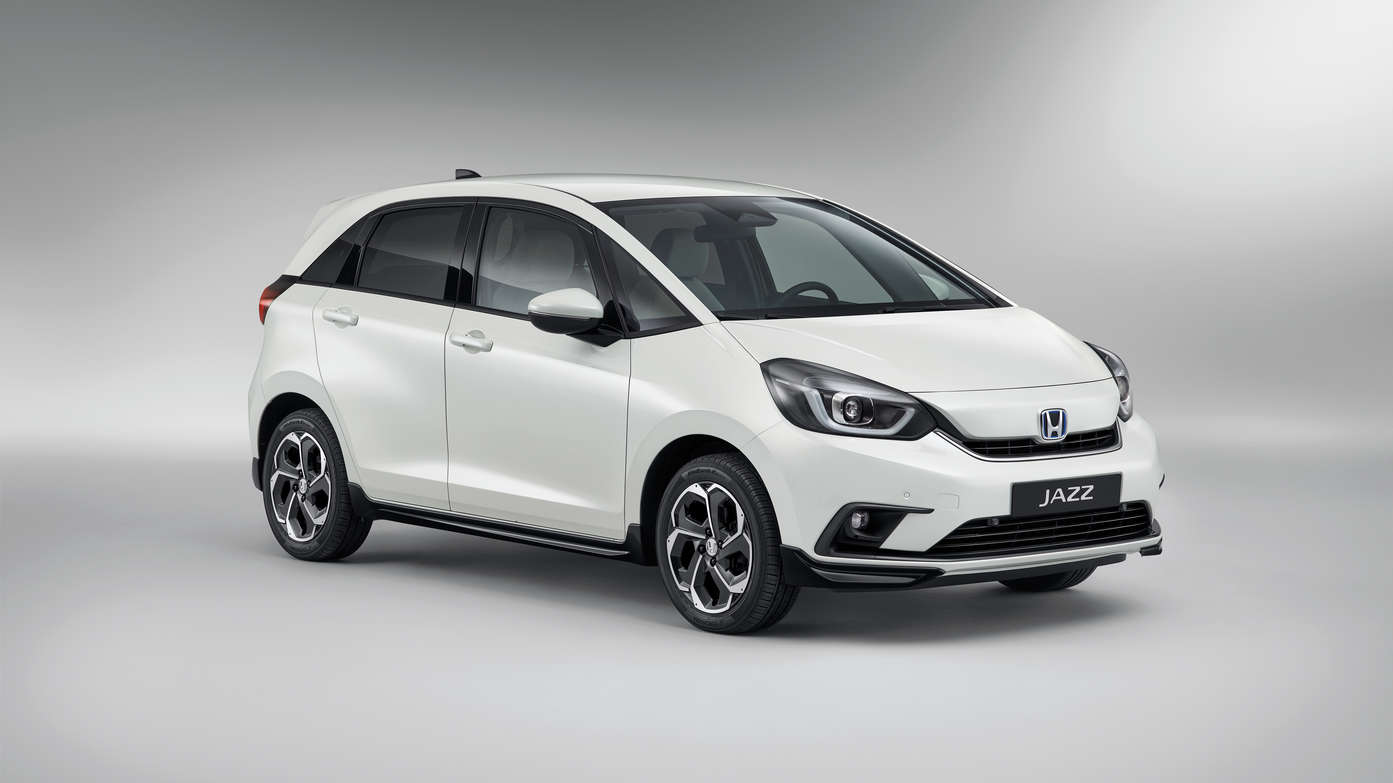 Honda Jazz Hybrid z pakietem Style Plus — widok z przodu.