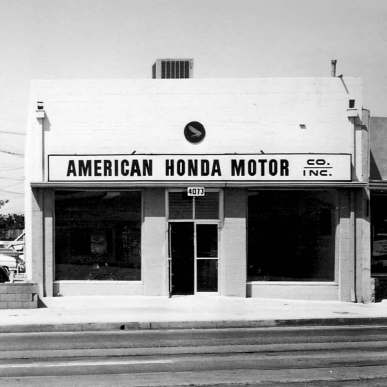 Historyczne zdjęcie firmy Honda Motor Co. w Los Angeles.