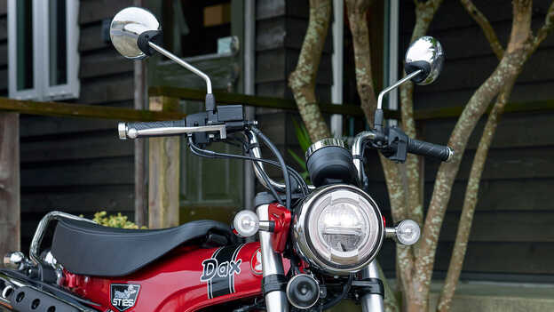 Honda Dax 125 Pełne oświetlenie LED 