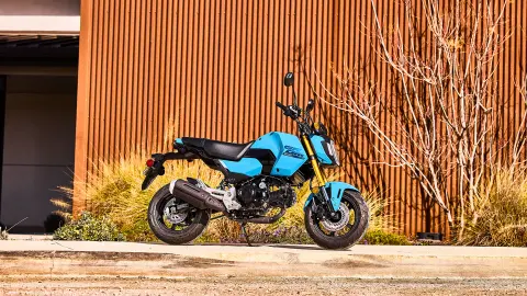 MSX125 Grom w kolorze niebieskim na zdjęciu statycznym z boku