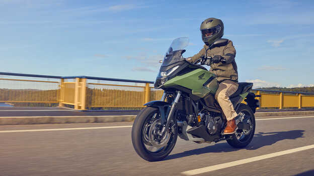 Dax 125 - statyczne ujęcie z tyłu