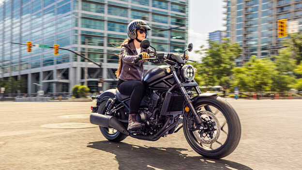 Zbliżenie hamulców Dax 125