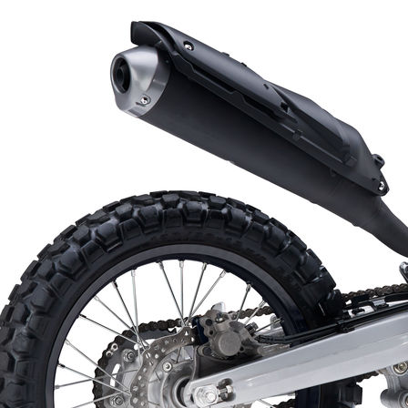 CRF250L - zbliżenie rury wydechowej