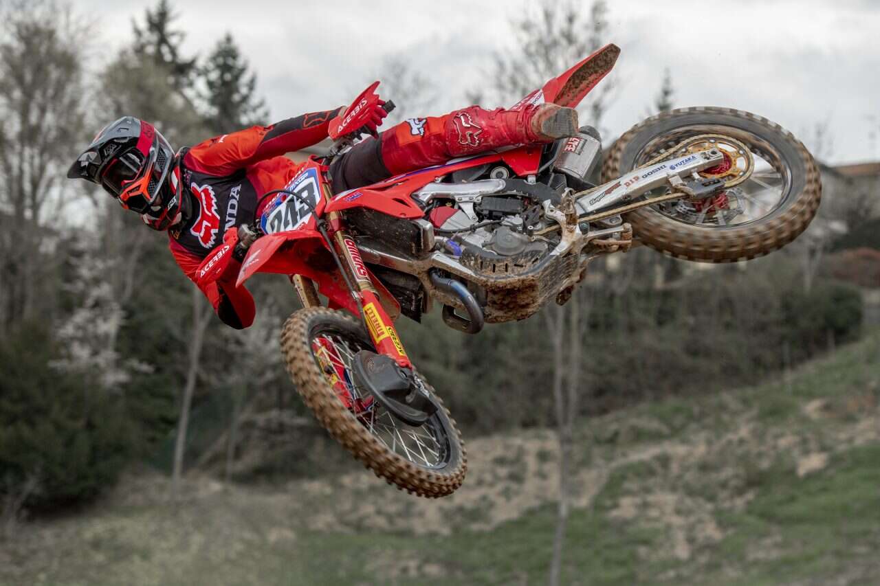 Tim Gajser na motocyklu Honda CRF450R