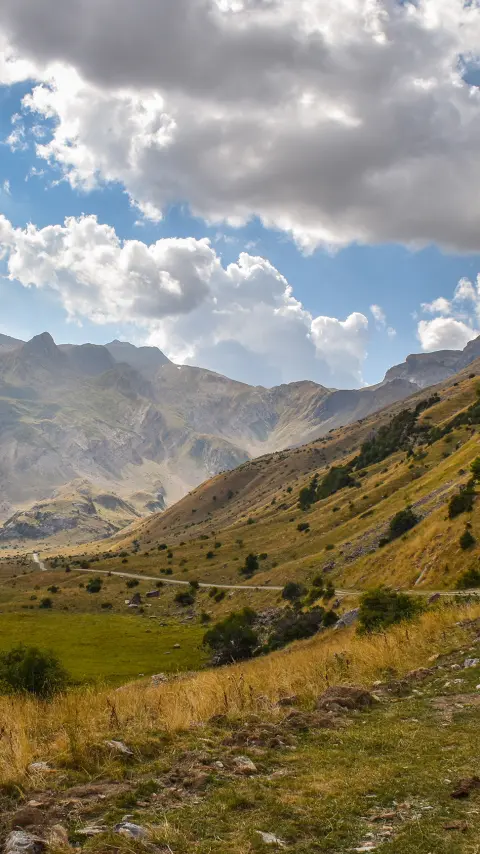 Autostrada wśród Alp - w pobliżu Garmisch-Partenkirchen