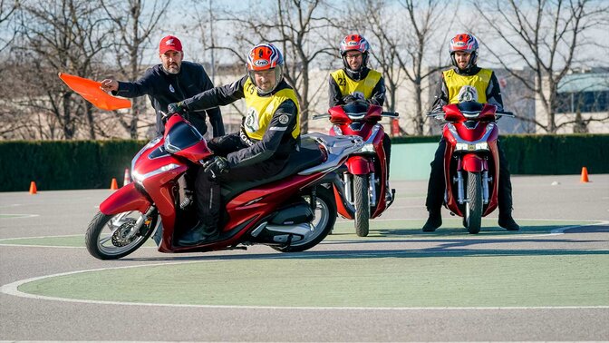 Zasady bezpiecznej jazdy na motocyklu