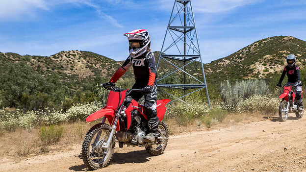 CRF110F - Płynnie działająca 4-biegowa skrzynia