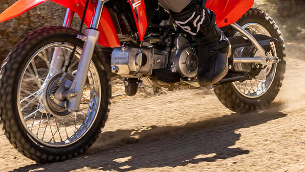 CRF110F Siła hamowania