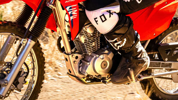 Czterosuwowy silnik Honda CRF125F 124,9 cm3