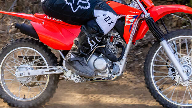 Honda CRF125F - stalowa rama dwukomorowa