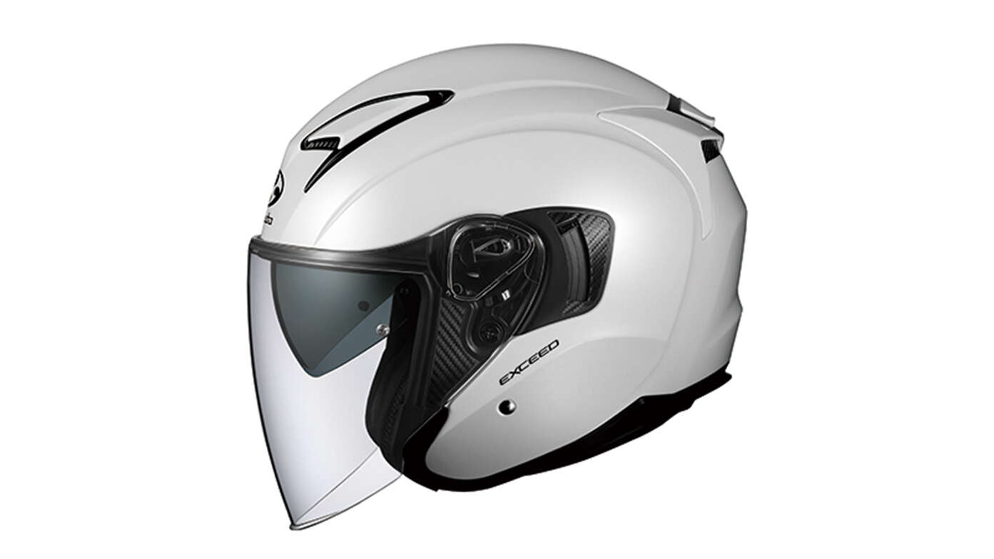 Exceed w kolorze Pearl White na rok 2025
