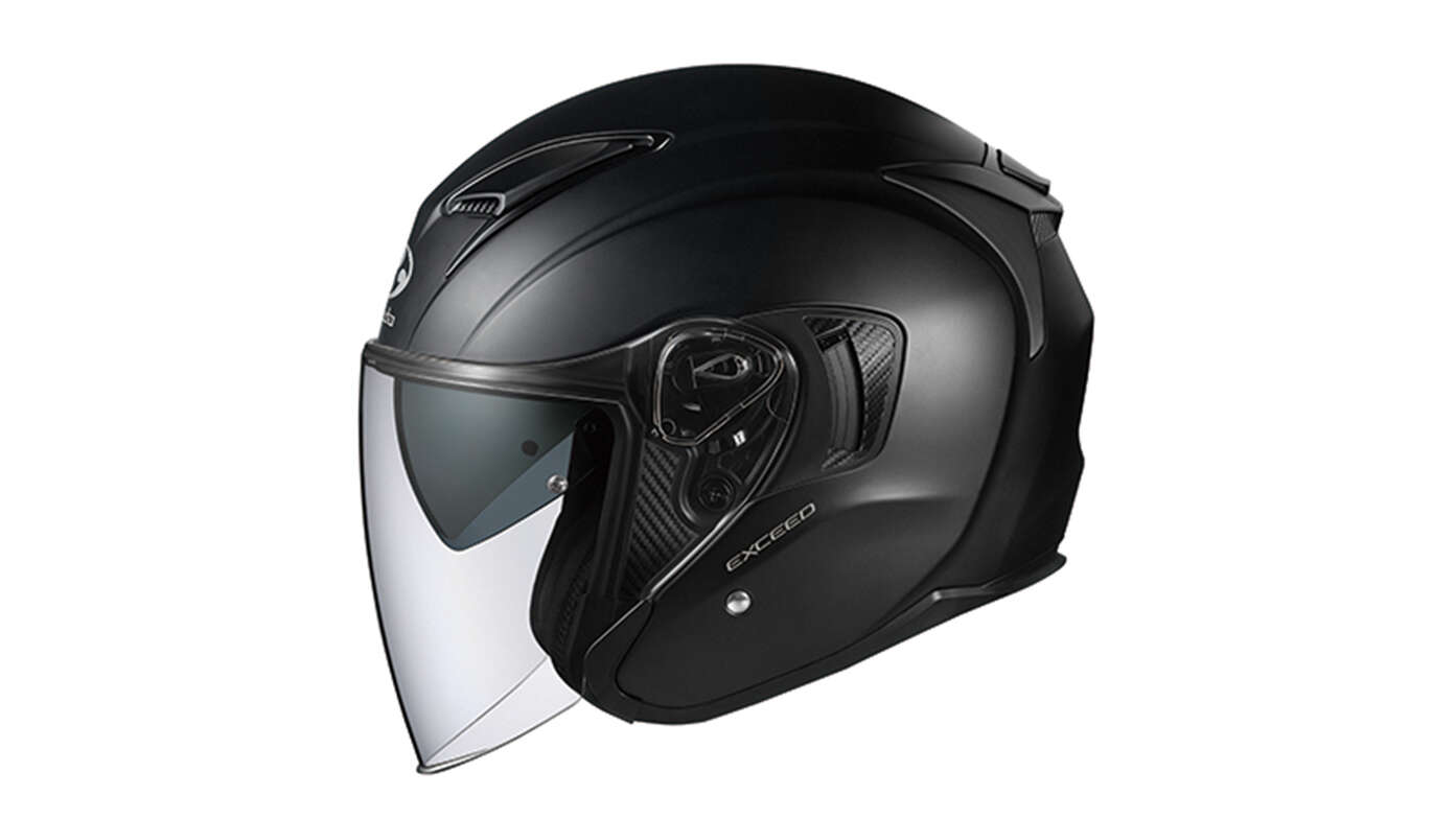 Exceed w kolorze Flat Black na rok 2025