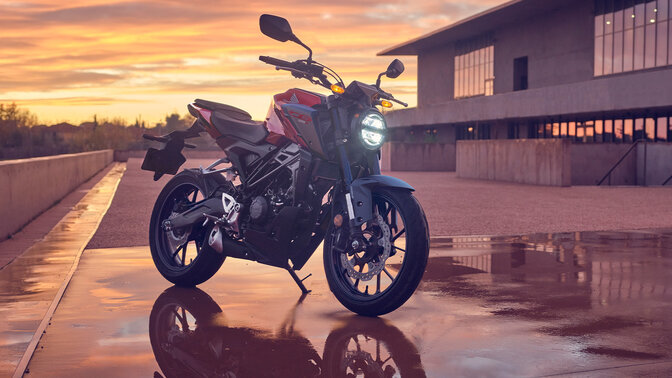 PXC125 w mieście z pasażerem