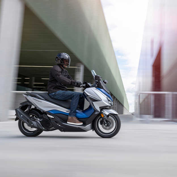 Informacje ogólne – Forza 125 – Skutery – Modele – Motocykle – Honda