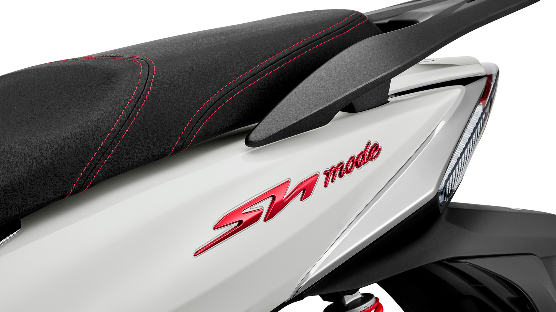 SH Mode 125 – ujęcie 3/4 z tyłu, pokazujące ramę
