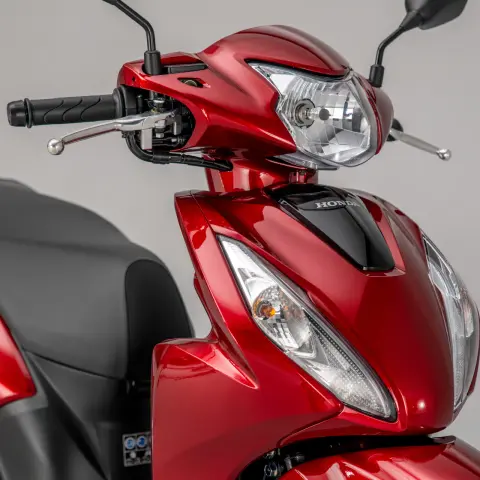 Honda Vision 110, naprzód przed siebie