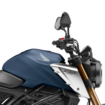 Honda CB125R, widok z prawej strony, zbliżenie na zbiornik paliwa i kierownicę, zdjęcie studyjne, niebieski motocykl