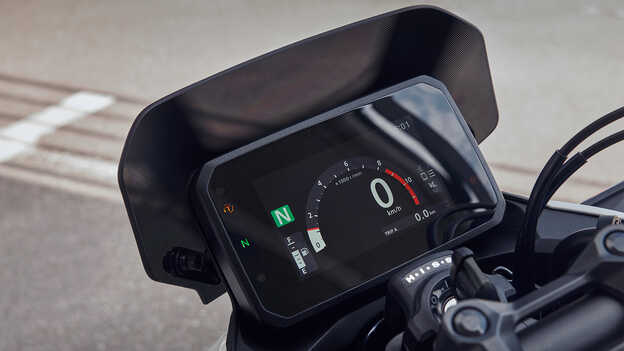 Honda CB500 Hornet - ekran TFT