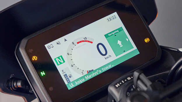 Honda CB500 Hornet - łączność ze smartfonem i funkcje nawigacji