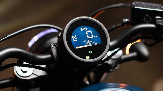 CM500 Rebel - zmodernizowany wyświetlacz LCD