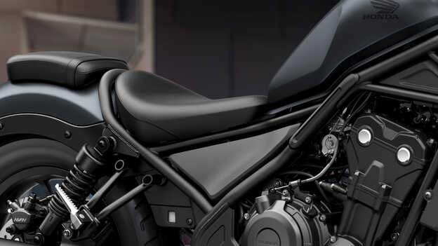 Siedzenie kierowcy CMX500 Rebel.