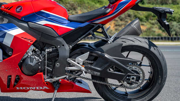 Honda CBR1000RR-R Fireblade z aluminiowym wahaczem opartym na rozwiązaniu z modelu RCV213V-S