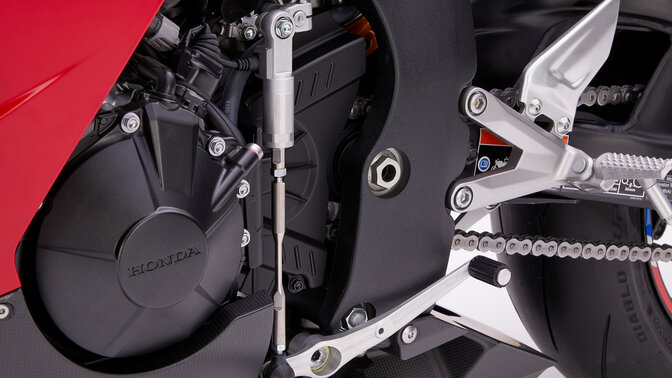 Honda CBR1000RR-R Fireblade, Quickshifter 