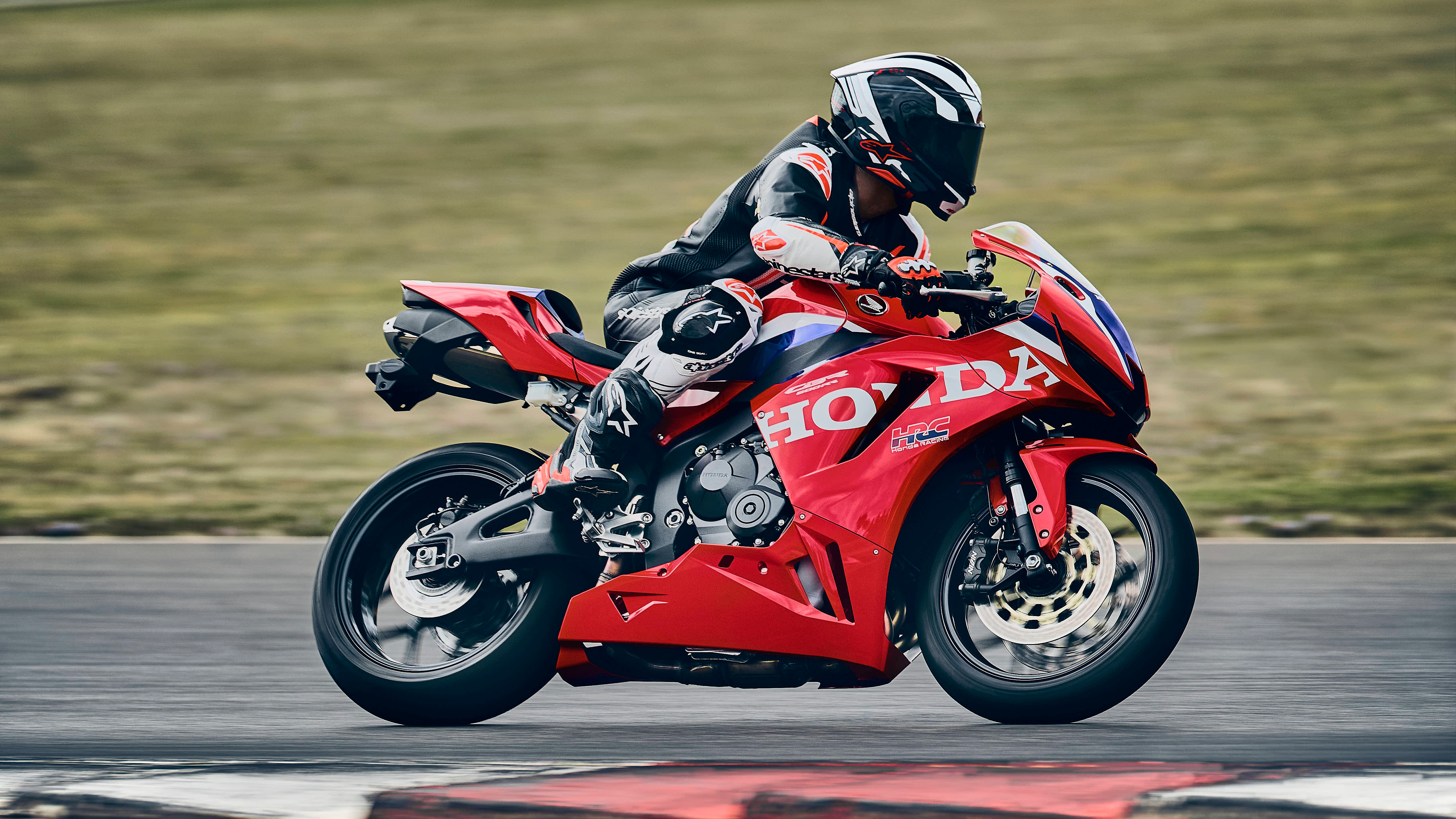 CBR600RR - standardowy quickshifter.