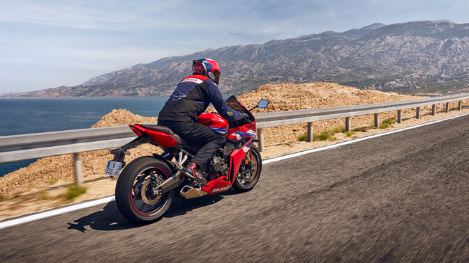 Honda cbr outlet 650 cena