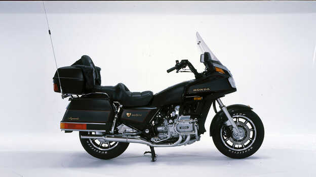 Seria Gold Wing GL1200 z 1984 roku