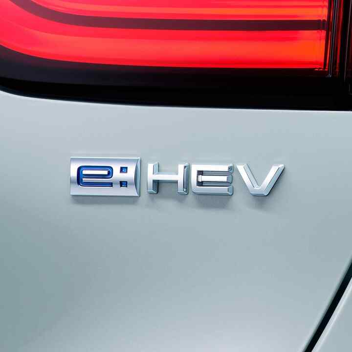 Close up of Honda eHev logo